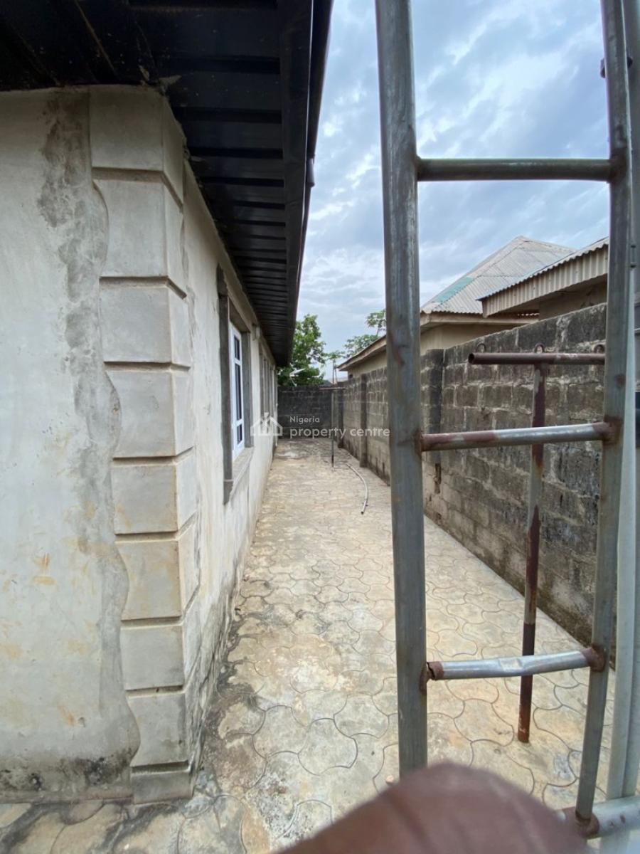 3 Bedroom Flat, Akoko Street,  By Ifo General Hospital, Alameda Bus  Stop., Ifo, Ogun, Detached Bungalow for Sale