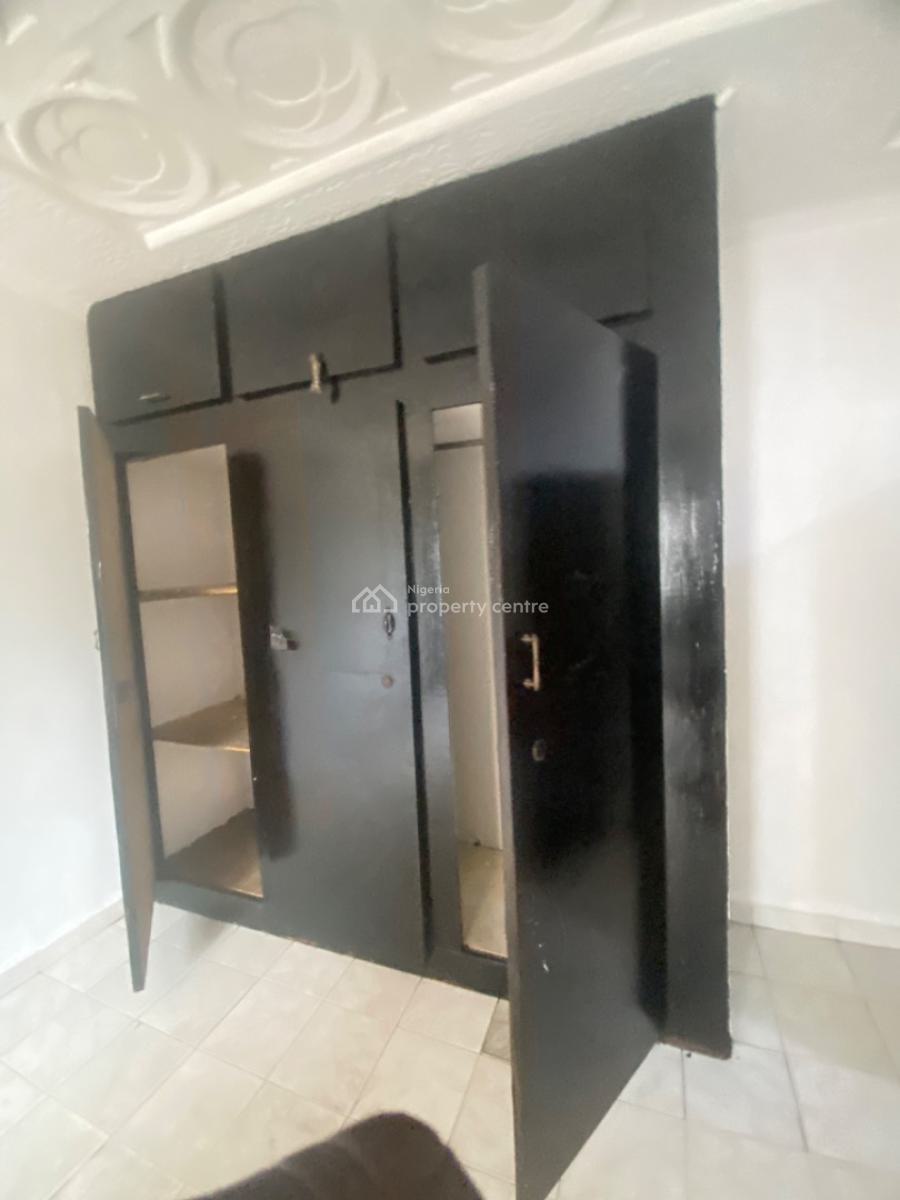 Luxuriously Spacious Self Contain, No 2 Fayemi  Street, Sangotedo, Ajah, Lagos, Self Contain (single Rooms) for Rent