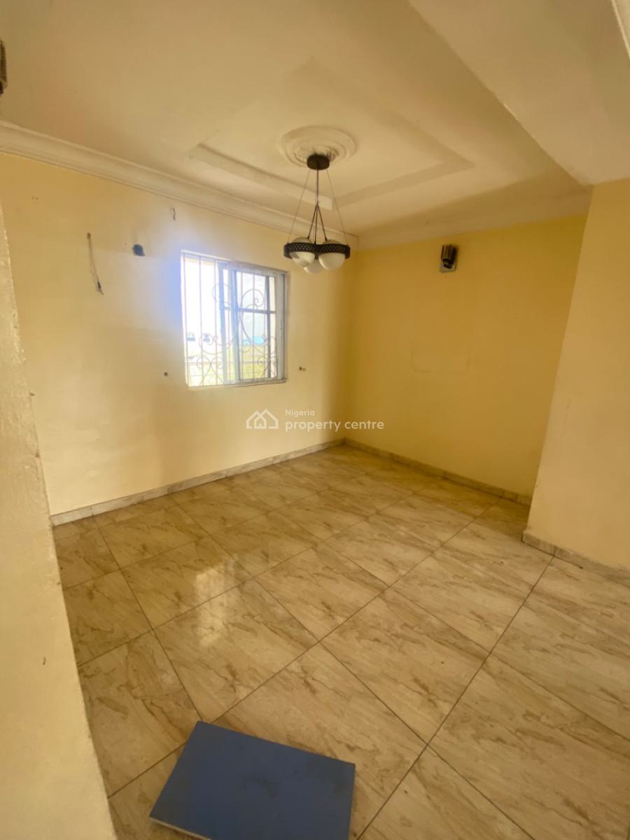 Luxuriously Spacious Nice 3 Bedroom Flat, No 2 Fayemi  Street, Abijo, Lekki, Lagos, Terraced Duplex for Rent