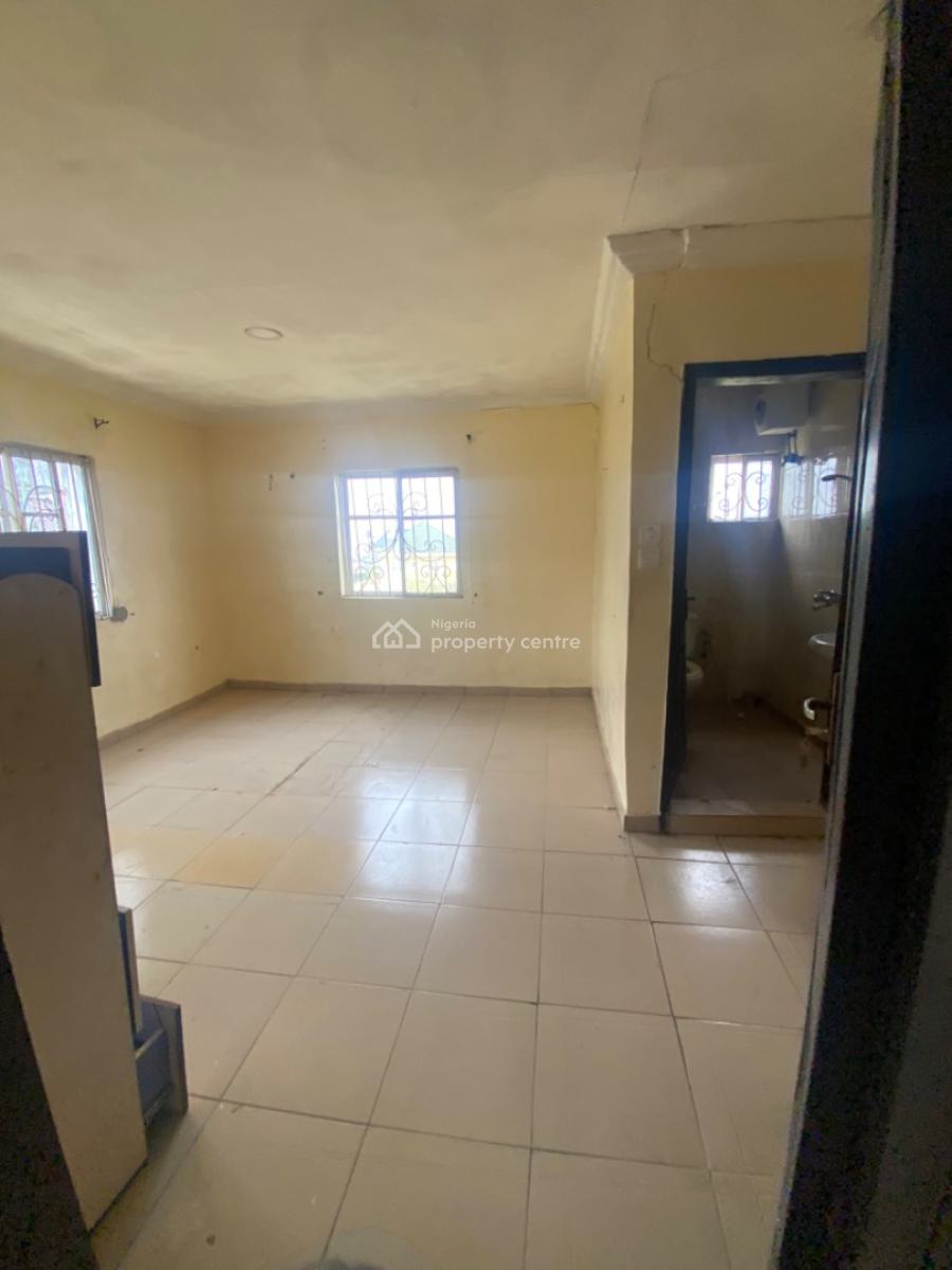 Luxuriously Spacious Nice 3 Bedroom Flat, No 2 Fayemi  Street, Abijo, Lekki, Lagos, Terraced Duplex for Rent