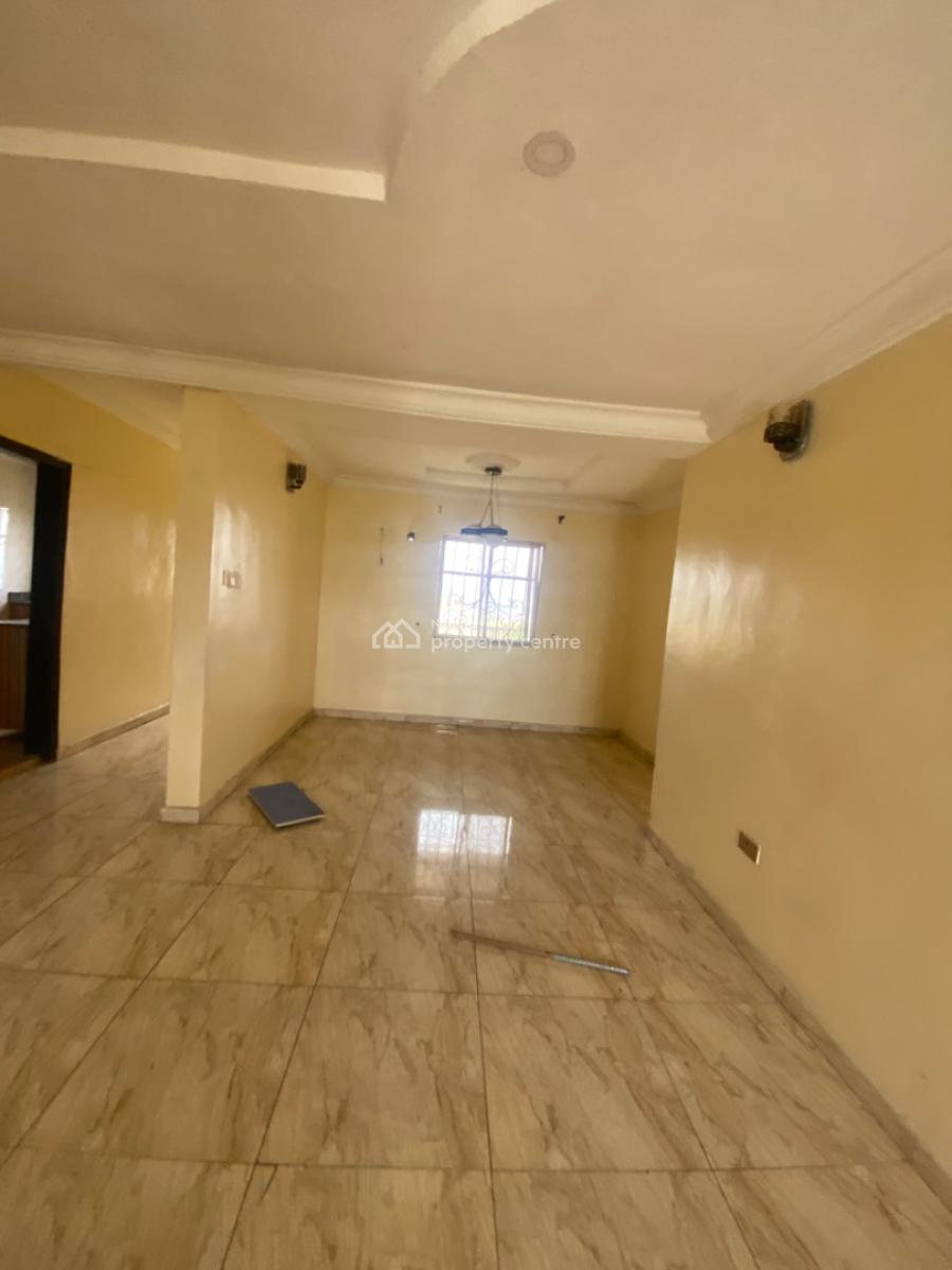 Luxuriously Spacious Nice 3 Bedroom Flat, No 2 Fayemi  Street, Abijo, Lekki, Lagos, Terraced Duplex for Rent
