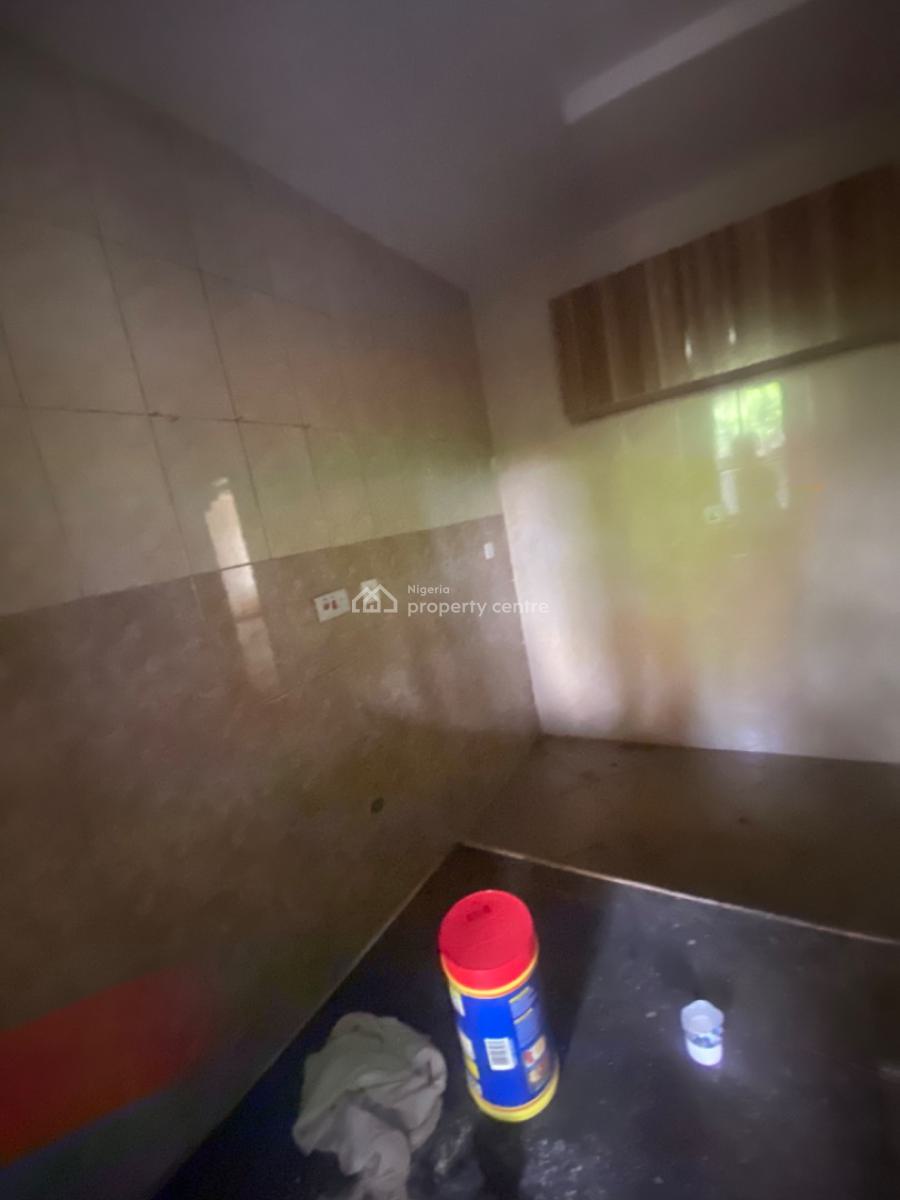 Luxuriously Spacious Nice 2 Bedroom Flat, No 2 Fayemi  Street, Bogije, Ibeju Lekki, Lagos, House for Rent