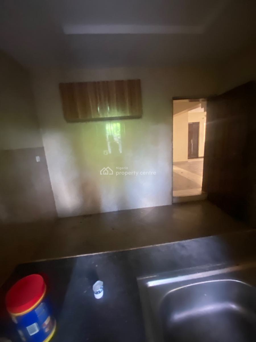 Luxuriously Spacious Nice 2 Bedroom Flat, No 2 Fayemi  Street, Bogije, Ibeju Lekki, Lagos, House for Rent