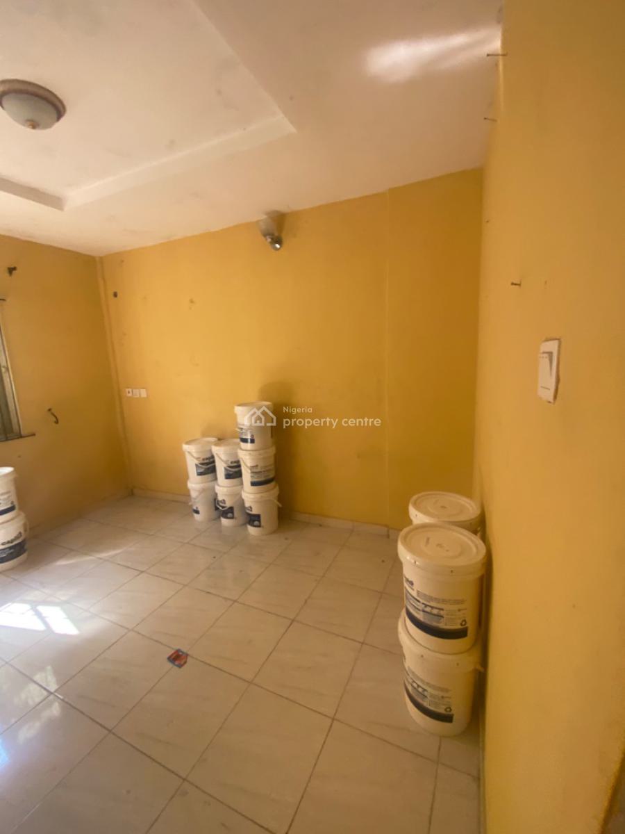 Luxuriously Spacious Nice 2 Bedroom Flat, No 2 Fayemi  Street, Bogije, Ibeju Lekki, Lagos, House for Rent