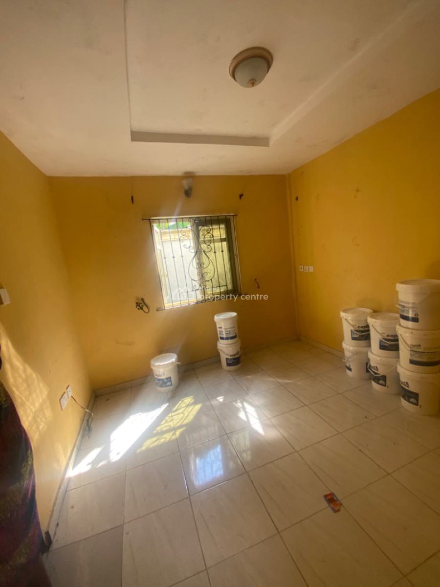 Luxuriously Spacious Nice 2 Bedroom Flat, No 2 Fayemi  Street, Bogije, Ibeju Lekki, Lagos, House for Rent