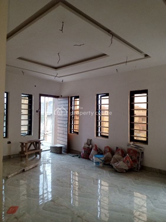 Luxury 2 Bedrooms Flat, Adjacent Randle Avenue Via Ishaga Road, Surulere, Lagos, Flat / Apartment for Rent