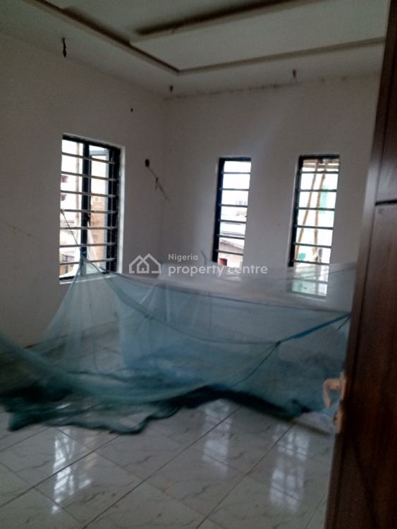 Luxury 2 Bedrooms Flat, Adjacent Randle Avenue Via Ishaga Road, Surulere, Lagos, Flat / Apartment for Rent