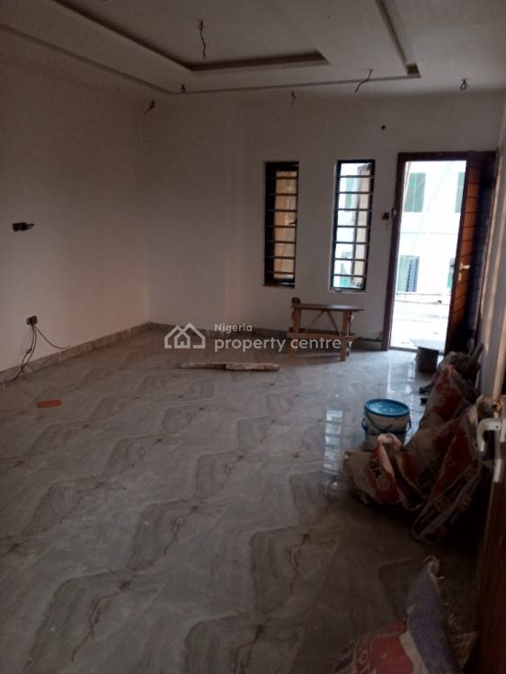 Luxury 2 Bedrooms Flat, Adjacent Randle Avenue Via Ishaga Road, Surulere, Lagos, Flat / Apartment for Rent