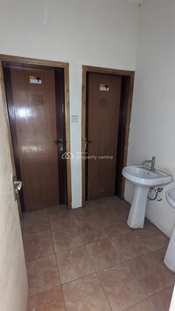 a Commercial Office Building, Comacial Area, Maitama District, Abuja, Office Space for Rent