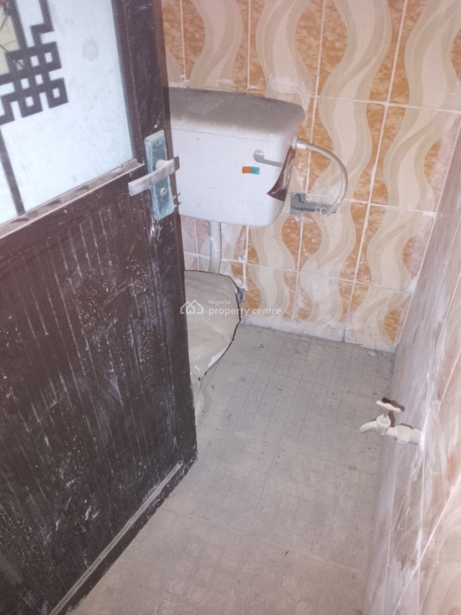 4 Units of 2 Bedrooms Bungalow, Off Oreta Road, Igbogbo, Ikorodu, Lagos, Block of Flats for Sale