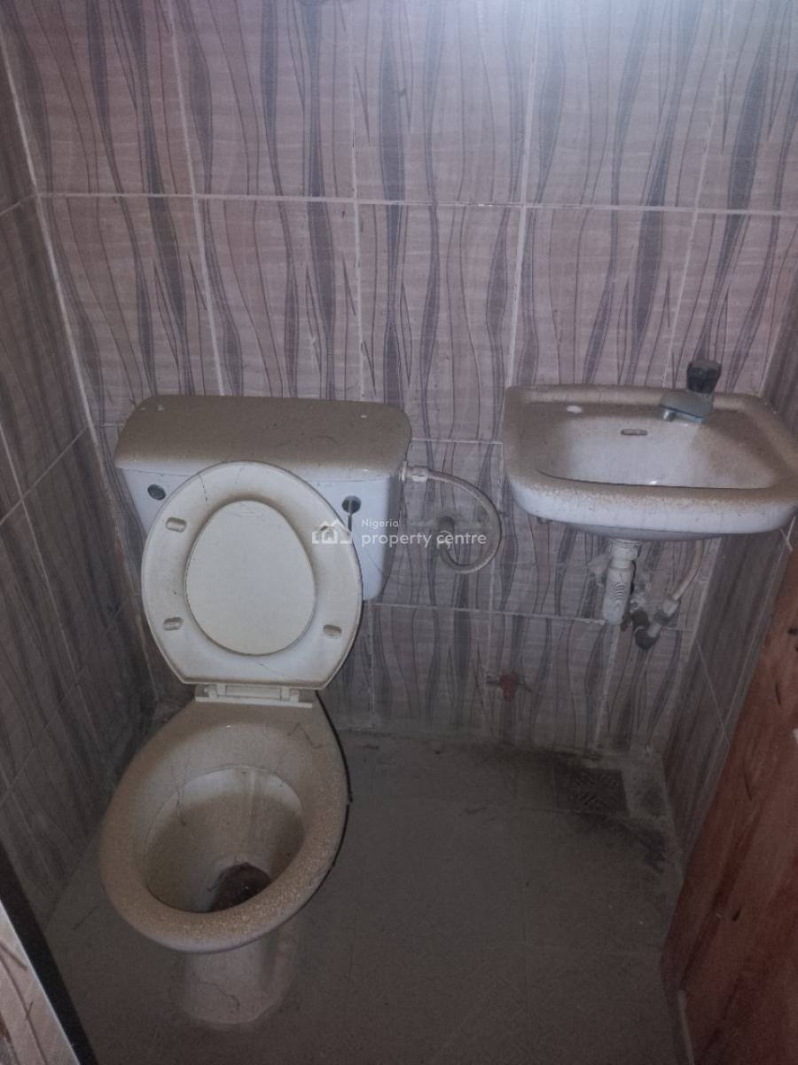 4 Units of 2 Bedrooms Bungalow, Off Oreta Road, Igbogbo, Ikorodu, Lagos, Block of Flats for Sale