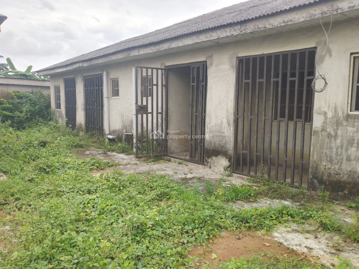 4 Units of 2 Bedrooms Bungalow, Off Oreta Road, Igbogbo, Ikorodu, Lagos, Block of Flats for Sale