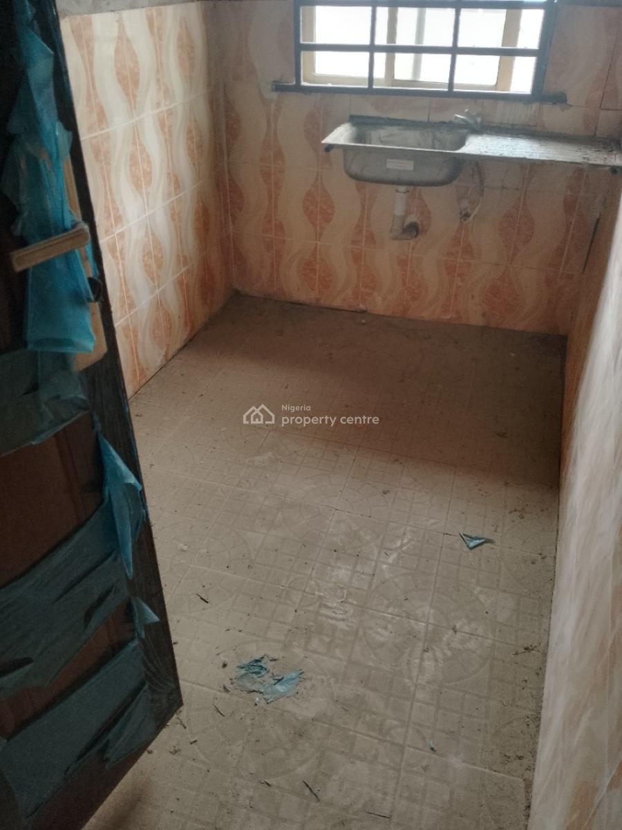4 Units of 2 Bedrooms Bungalow, Off Oreta Road, Igbogbo, Ikorodu, Lagos, Block of Flats for Sale