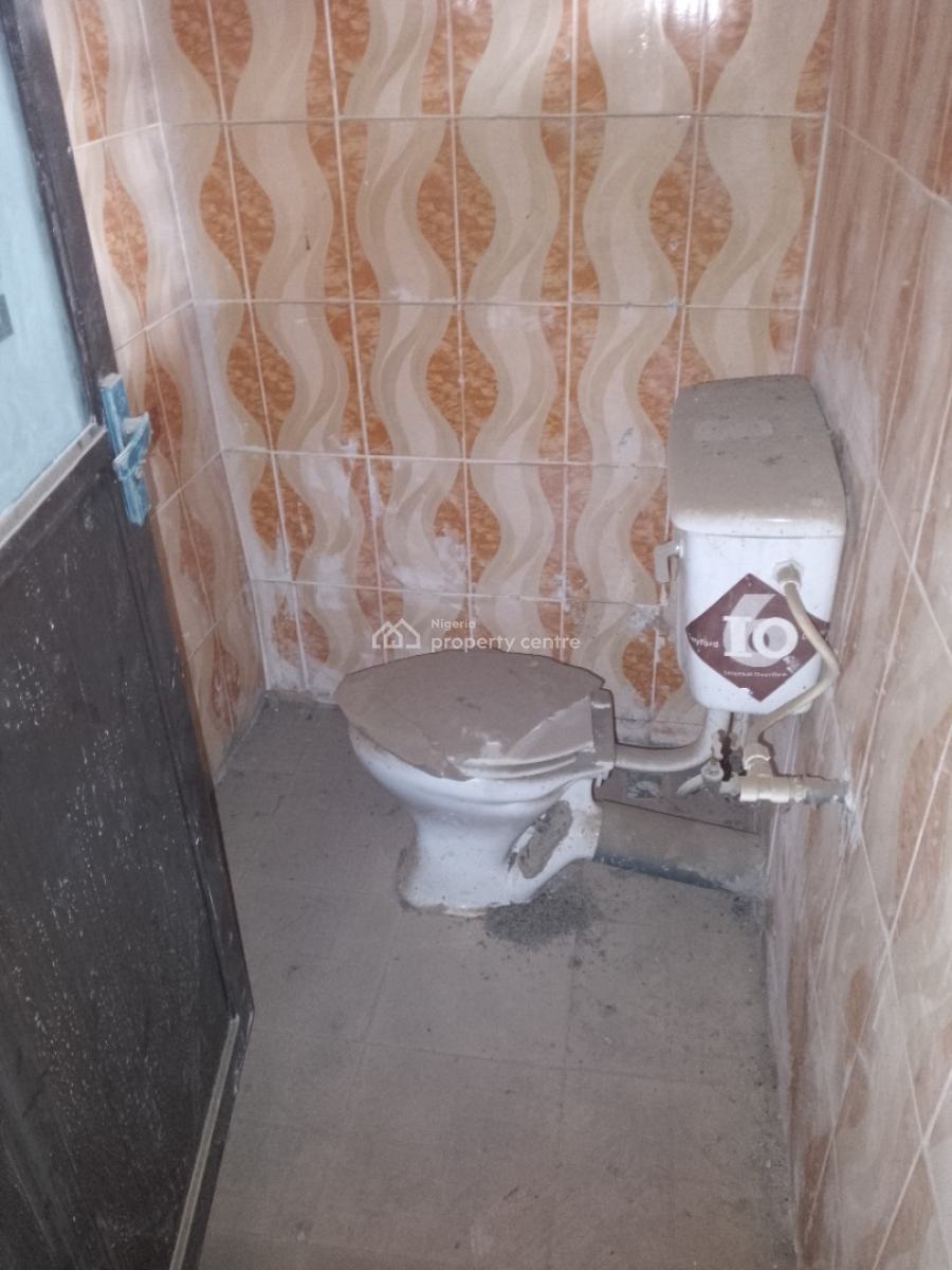 4 Units of 2 Bedrooms Bungalow, Off Oreta Road, Igbogbo, Ikorodu, Lagos, Block of Flats for Sale