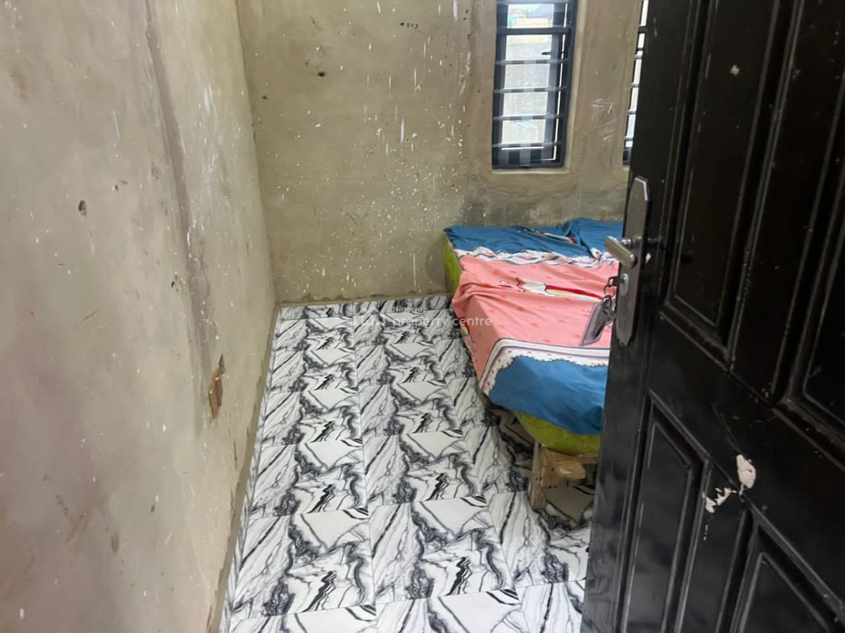 2 Bedroom Block of Flats, Green Leaf Estate Off Ebute Igbogbo Road, Ikorodu, Lagos, Block of Flats for Sale