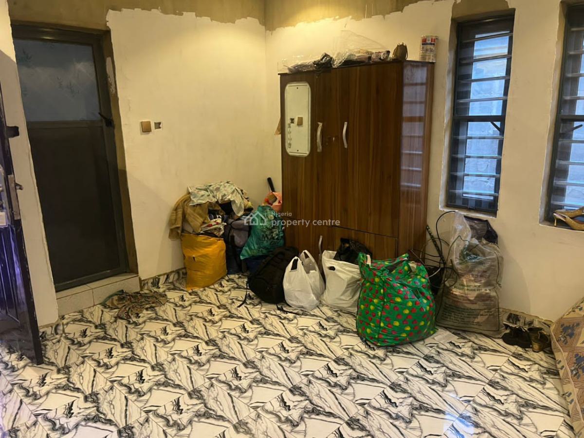 2 Bedroom Block of Flats, Green Leaf Estate Off Ebute Igbogbo Road, Ikorodu, Lagos, Block of Flats for Sale