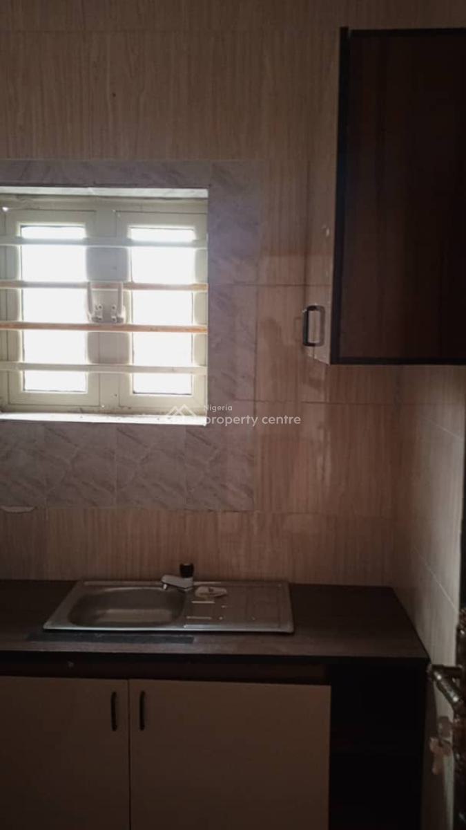 2 Bedroom Flats, Maternity Off Bayeku Road, Igbogbo, Ikorodu, Lagos, House for Rent