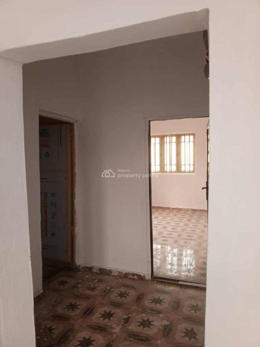 2 Bedroom Flats, Maternity Off Bayeku Road, Igbogbo, Ikorodu, Lagos, House for Rent