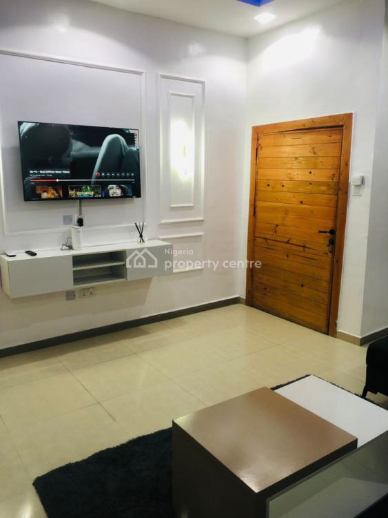 Cozy 2 Bedrooms, Lekki Peninsula, Ajah, Lagos, Flat / Apartment Short Let