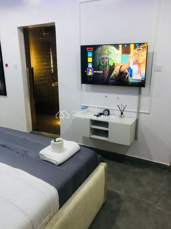 Cozy 2 Bedrooms, Lekki Peninsula, Ajah, Lagos, Flat / Apartment Short Let