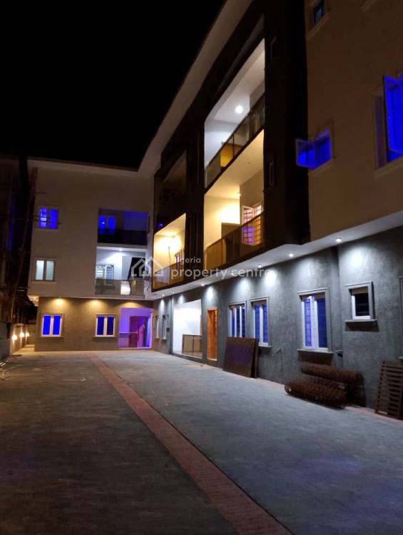 Cozy 2 Bedrooms, Lekki Peninsula, Ajah, Lagos, Flat / Apartment Short Let