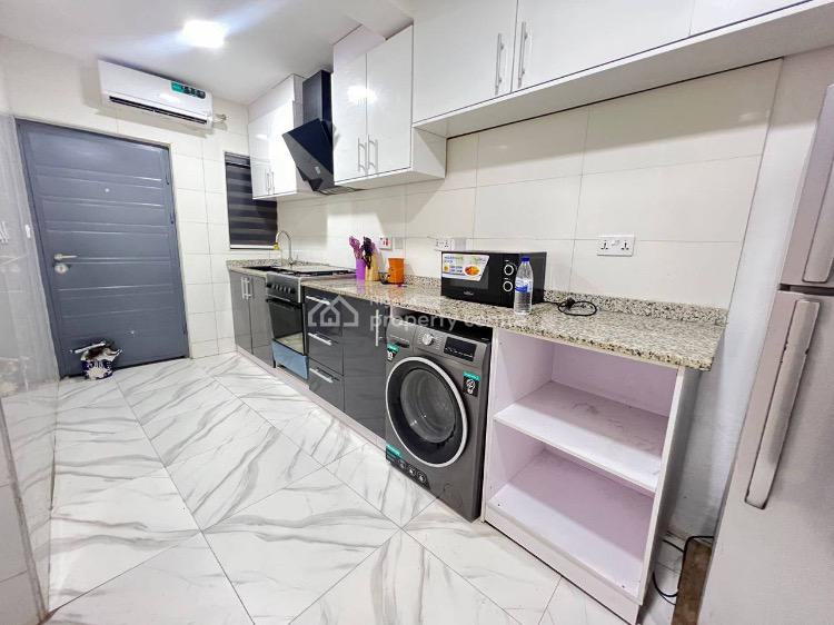 Exquisite 3 Bedroom in a Serene Location, Alagomeji, Yaba, Lagos, Flat / Apartment Short Let