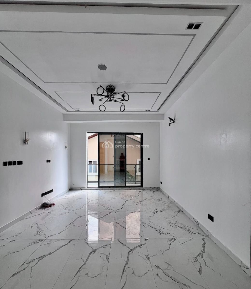 Fully Serviced 3 Bedroom Apartments with Elevator, Swimming Pool,, Lekki Phase 1, Lekki, Lagos, Flat / Apartment for Sale