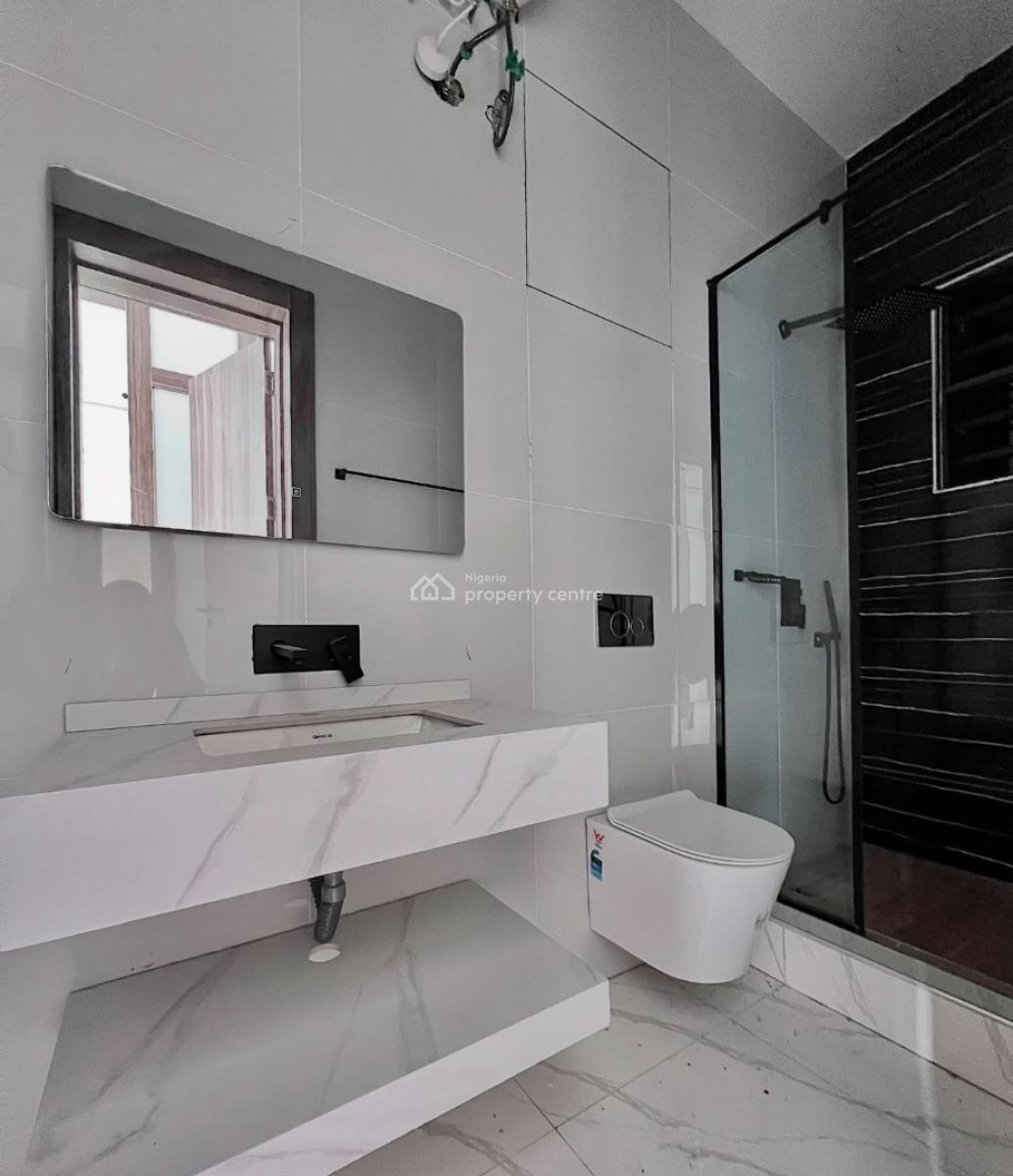 Fully Serviced 3 Bedroom Apartments with Elevator, Swimming Pool,, Lekki Phase 1, Lekki, Lagos, Flat / Apartment for Sale