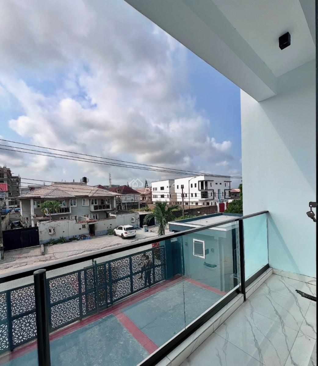 Fully Serviced 3 Bedroom Apartments with Elevator, Swimming Pool,, Lekki Phase 1, Lekki, Lagos, Flat / Apartment for Sale
