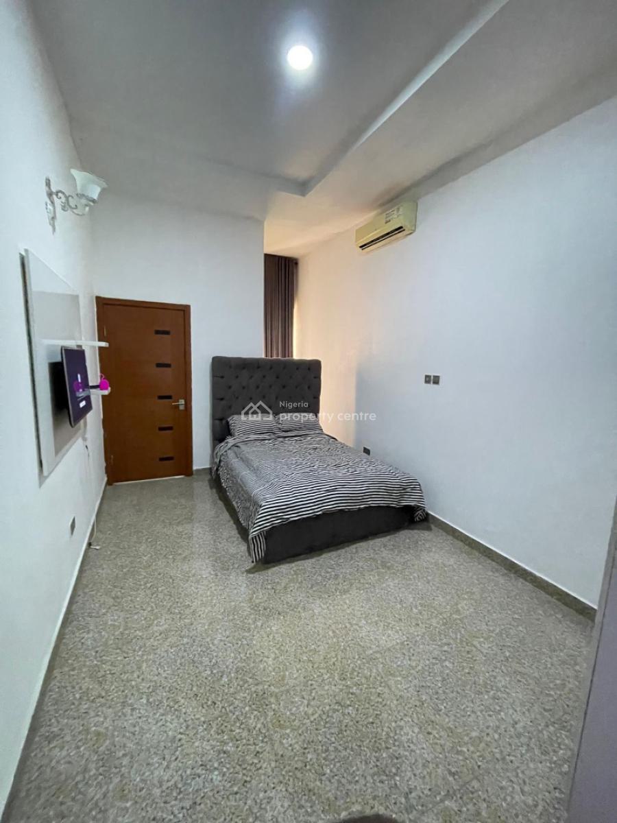 3 Bedrooms Terrace Duplex, Ikota Gra, Ikota, Lekki, Lagos, Terraced Duplex Short Let