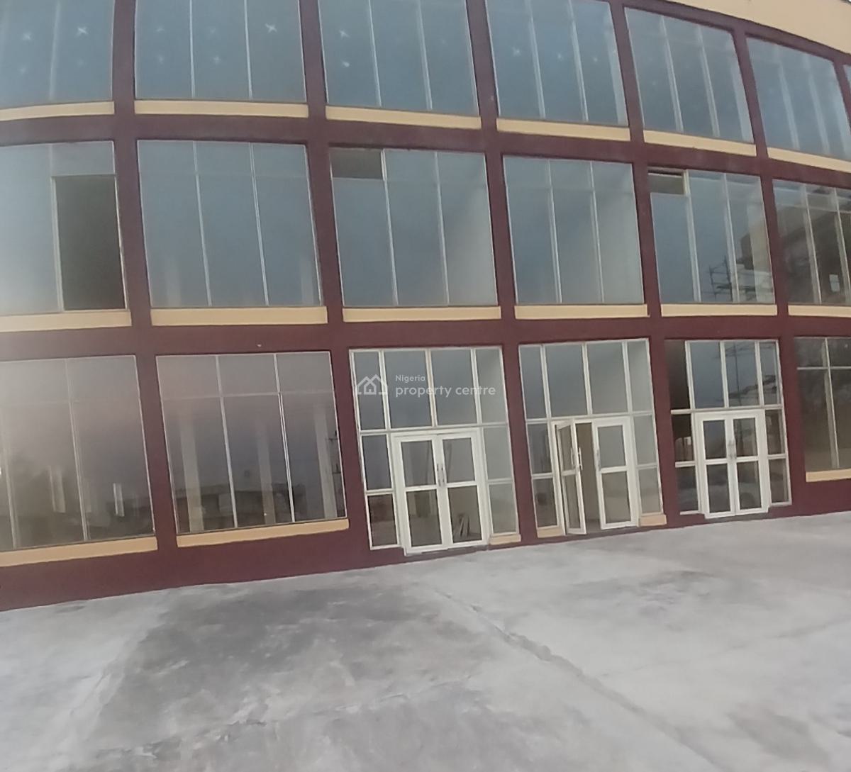 Large Open Plan Office Space, Bodija - Ui Road, Ibadan, Oyo, Plaza / Complex / Mall for Rent