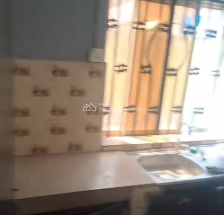 2 Bedroom Flat, Shangisha, Gra Phase 2, Magodo, Lagos, Flat / Apartment for Rent