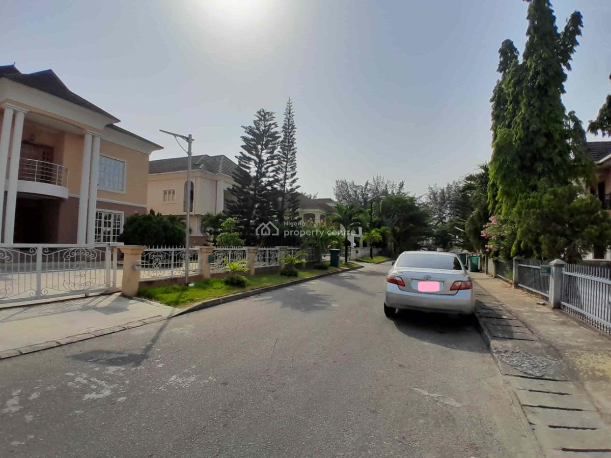 5 Bedrooms Detached Duplex with 2 Rooms Bq Sitting on 850sqm Land, Carlton Gate Estate, Chevron Drive, Lekki, Lagos, Detached Duplex for Sale