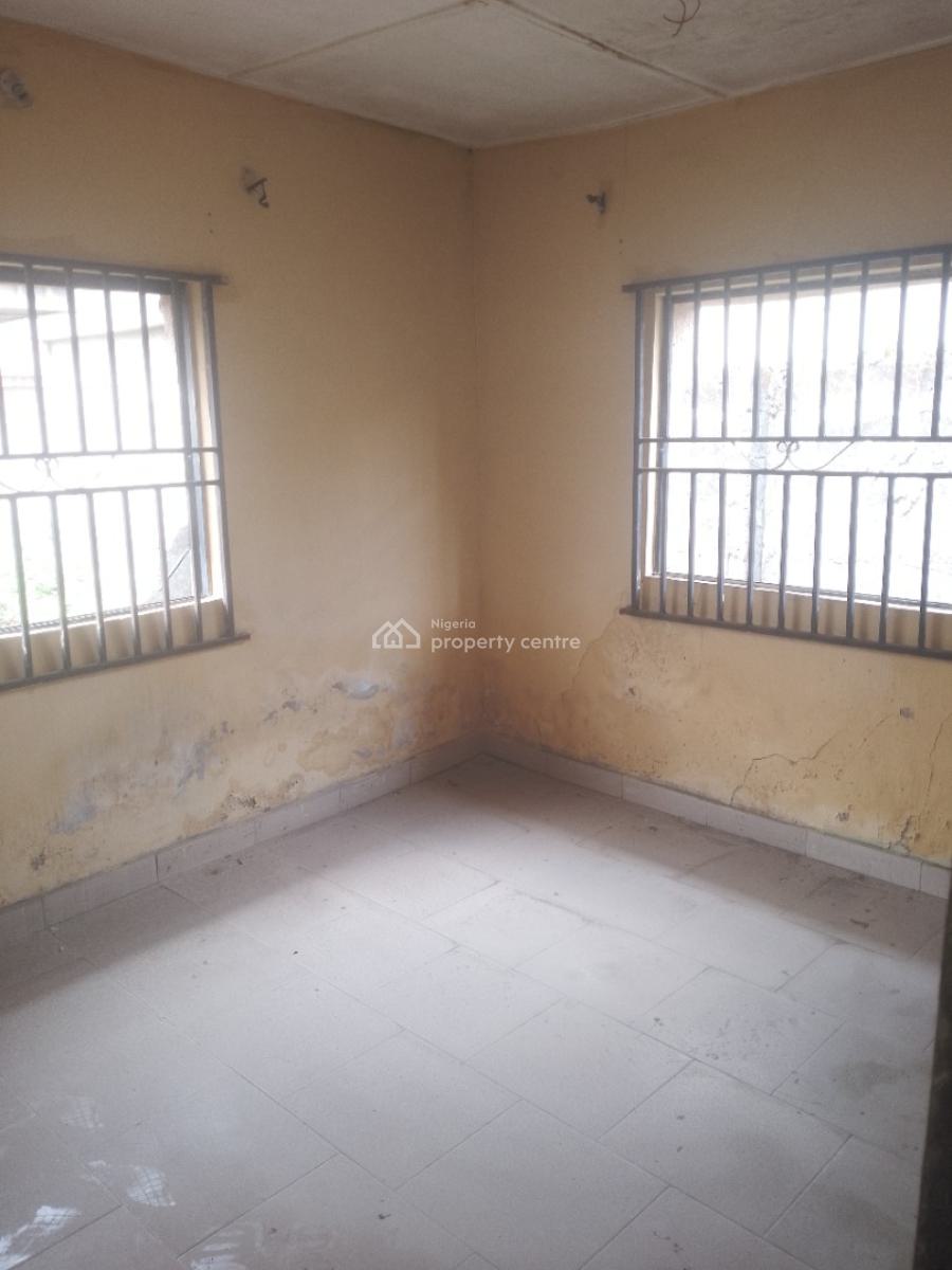 3 Bedroom Bungalow with Bq, Maternity Off Bayeku Road, Igbogbo, Ikorodu, Lagos, Detached Bungalow for Sale