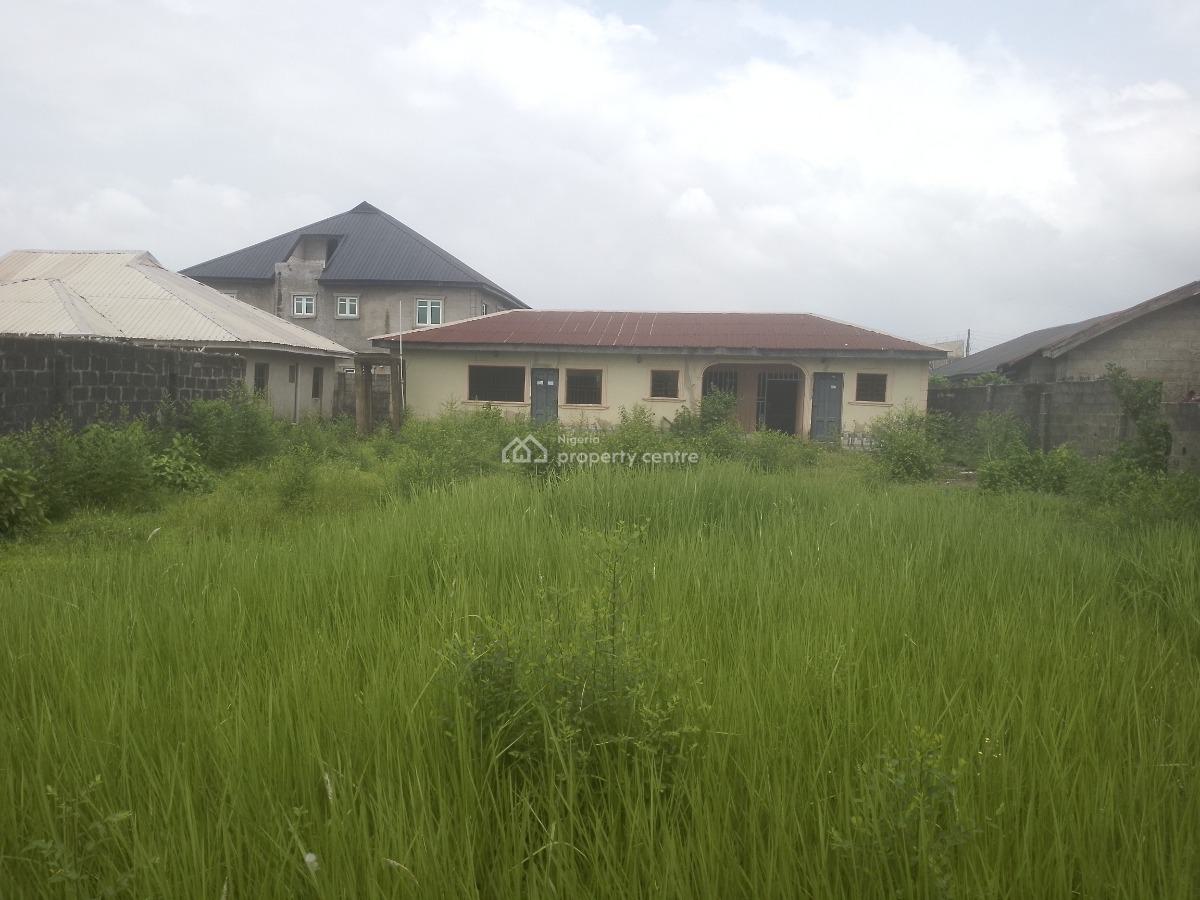 3 Bedroom Bungalow with Bq, Maternity Off Bayeku Road, Igbogbo, Ikorodu, Lagos, Detached Bungalow for Sale