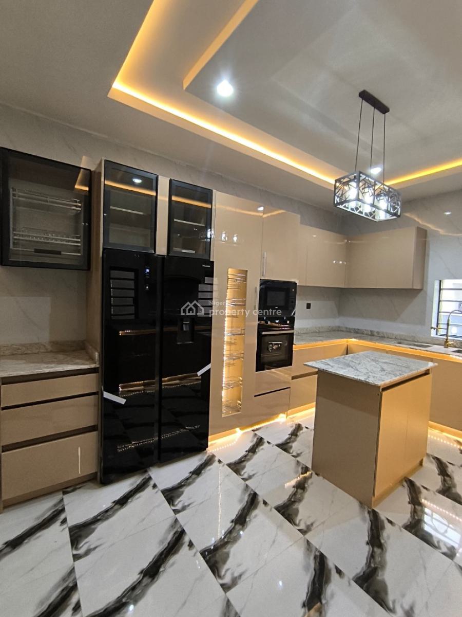6 Bedroom Duplex in a Secured Estate, Awka, Anambra, Detached Duplex for Sale