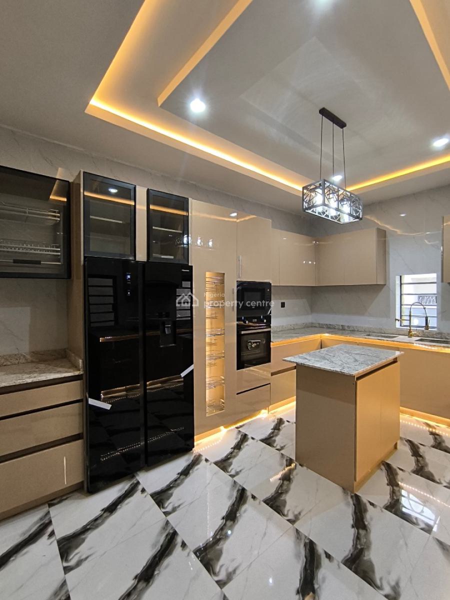 6 Bedroom Duplex in a Secured Estate, Awka, Anambra, Detached Duplex for Sale