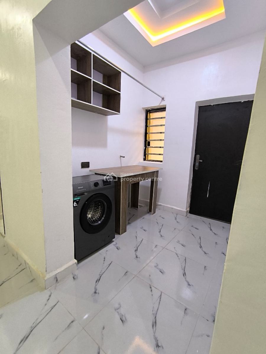 6 Bedroom Duplex in a Secured Estate, Awka, Anambra, Detached Duplex for Sale