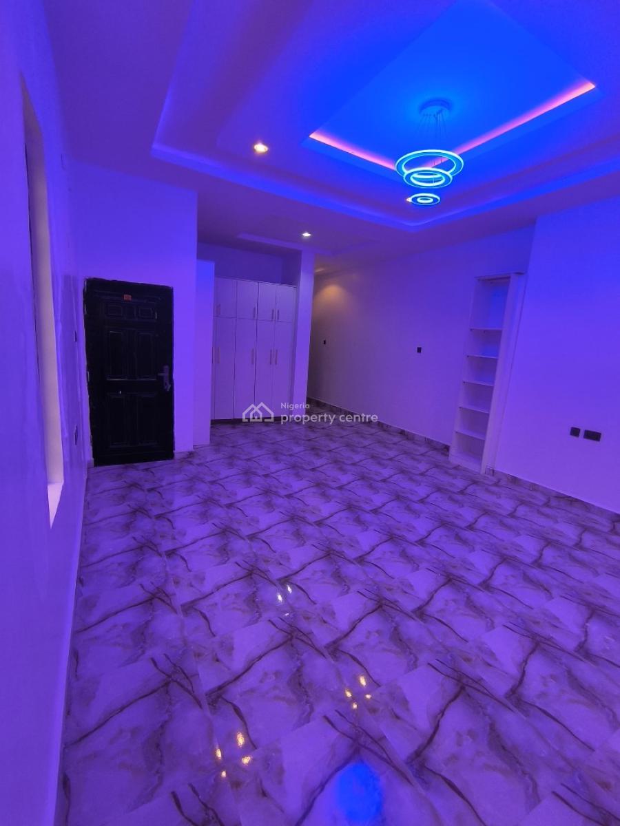 6 Bedroom Duplex in a Secured Estate, Awka, Anambra, Detached Duplex for Sale