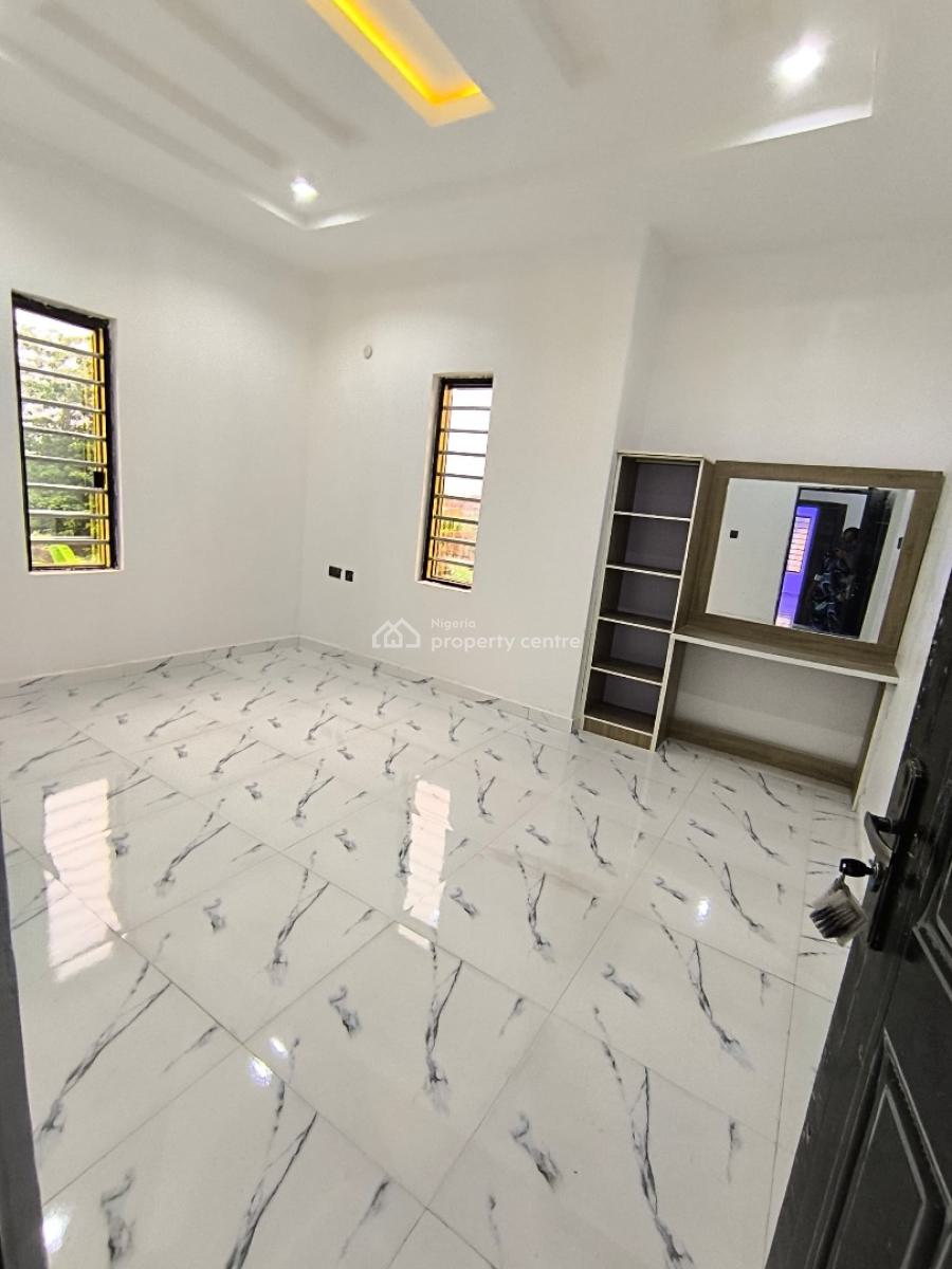 6 Bedroom Duplex in a Secured Estate, Awka, Anambra, Detached Duplex for Sale