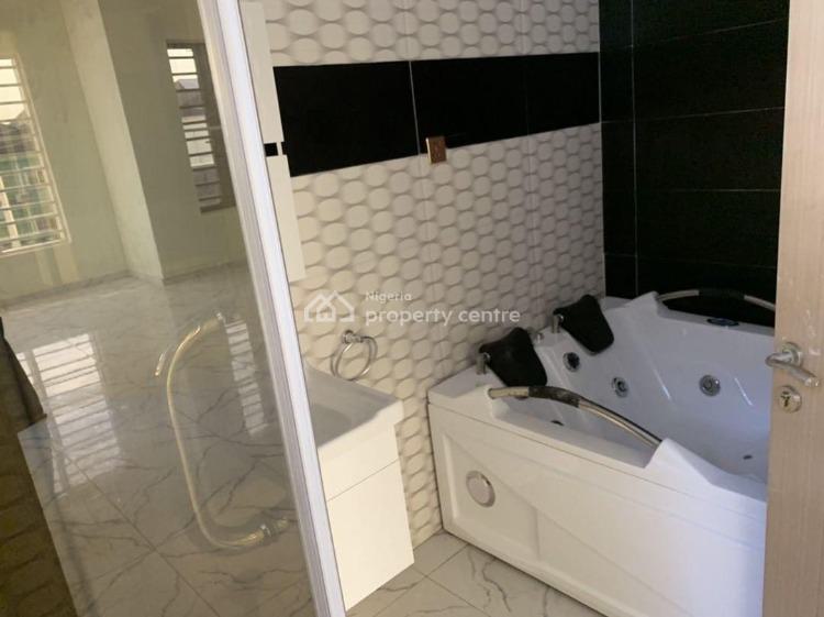 Neat and Luxurious 4 Bedroom in a Serene and Nice Estate, Chevron, Lekki, Lagos, Flat / Apartment for Rent