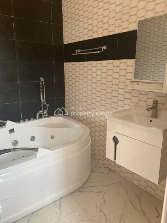 Neat and Luxurious 4 Bedroom in a Serene and Nice Estate, Chevron, Lekki, Lagos, Flat / Apartment for Rent