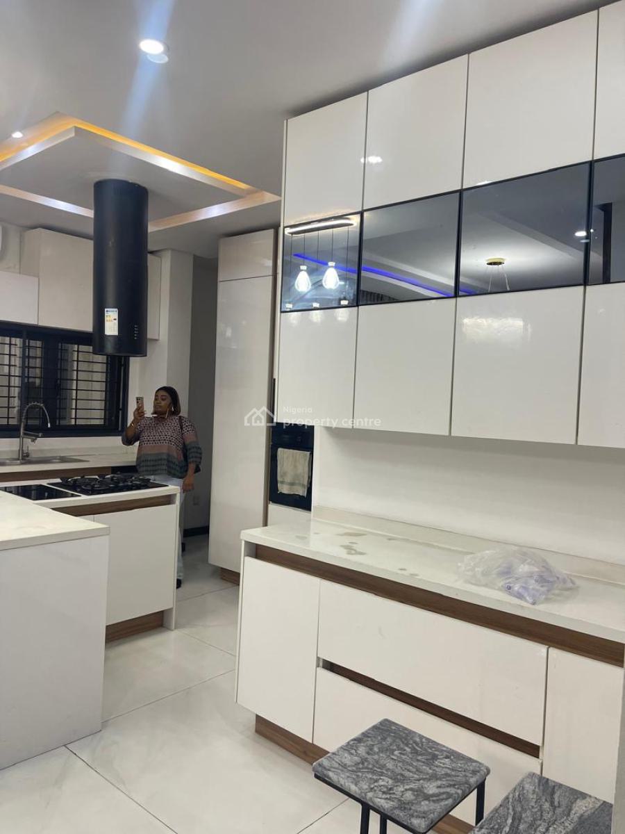 Fully Serviced 3 Bedrooms Apartment Available, Ikate, Lekki, Lagos, House for Sale