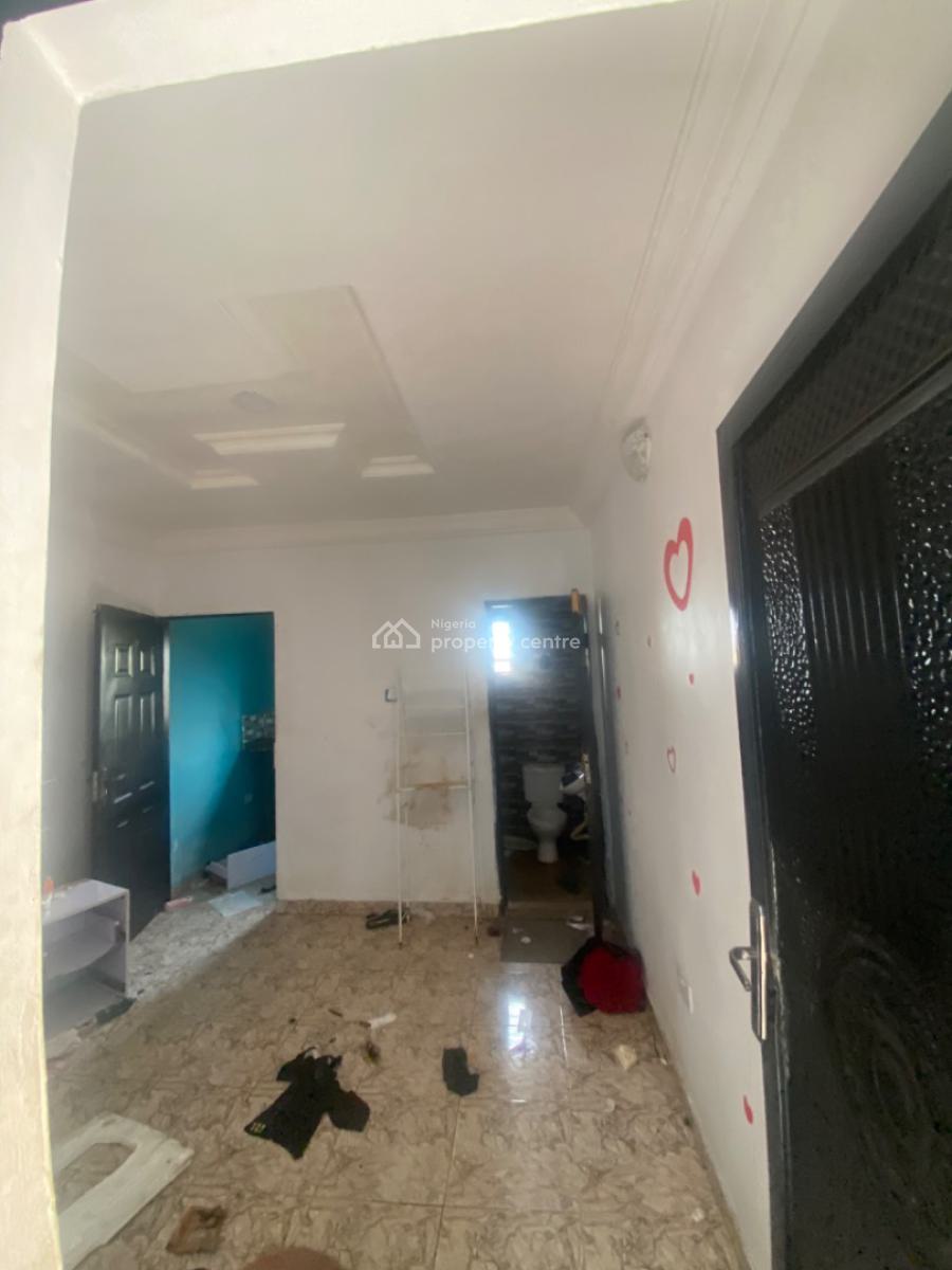 Luxuriously Spacious Self Contain with Excellent Finishing, No. 12b, Rafiu Close Sangotedo, Sangotedo, Ajah, Lagos, Self Contain (single Rooms) for Rent