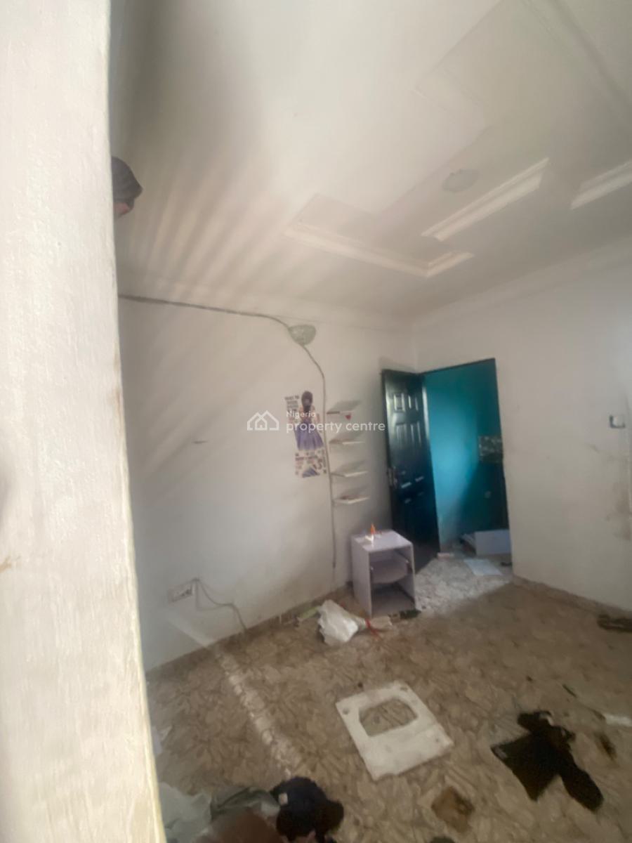 Luxuriously Spacious Self Contain with Excellent Finishing, No. 12b, Rafiu Close Sangotedo, Sangotedo, Ajah, Lagos, Self Contain (single Rooms) for Rent