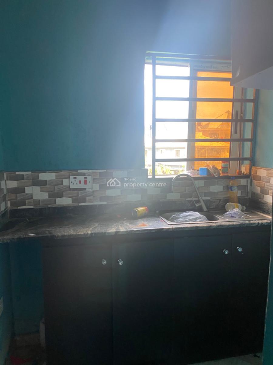 Luxuriously Spacious Self Contain with Excellent Finishing, No. 12b, Rafiu Close Sangotedo, Sangotedo, Ajah, Lagos, Self Contain (single Rooms) for Rent