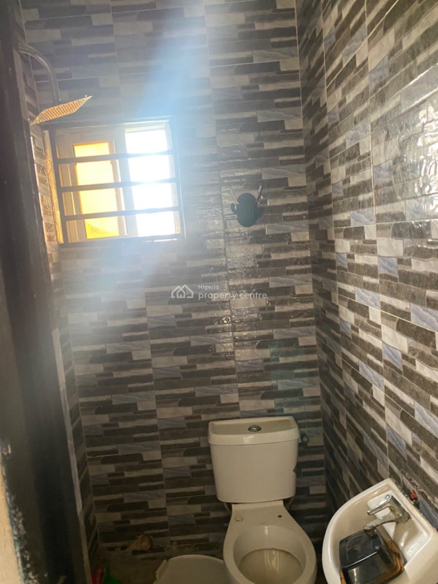 Luxuriously Spacious Self Contain with Excellent Finishing, No. 12b, Rafiu Close Sangotedo, Sangotedo, Ajah, Lagos, Self Contain (single Rooms) for Rent