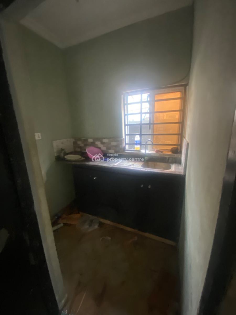 Luxuriously Spacious Self Contain with Excellent Finishing, No. 12b, Rafiu Close Sangotedo, Sangotedo, Ajah, Lagos, Self Contain (single Rooms) for Rent