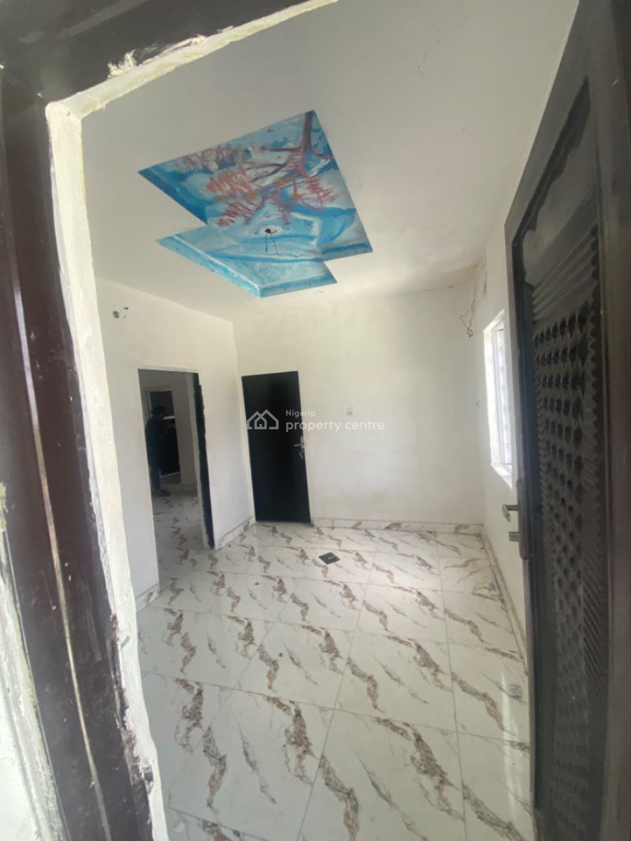 Luxuriously Spacious Mini Flat  with Excellent Finishing, No. 12b, Rafiu Close Abijo, Abijo, Lekki, Lagos, Mini Flat (room and Parlour) for Rent
