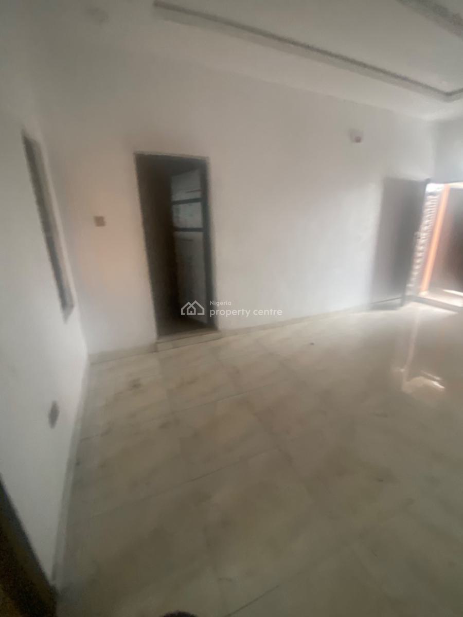 Luxuriously Spacious 2 Bedroom with Excellent Finishing, No. 12b, Rafiu Close, Sangotedo, Ajah, Lagos, House for Rent